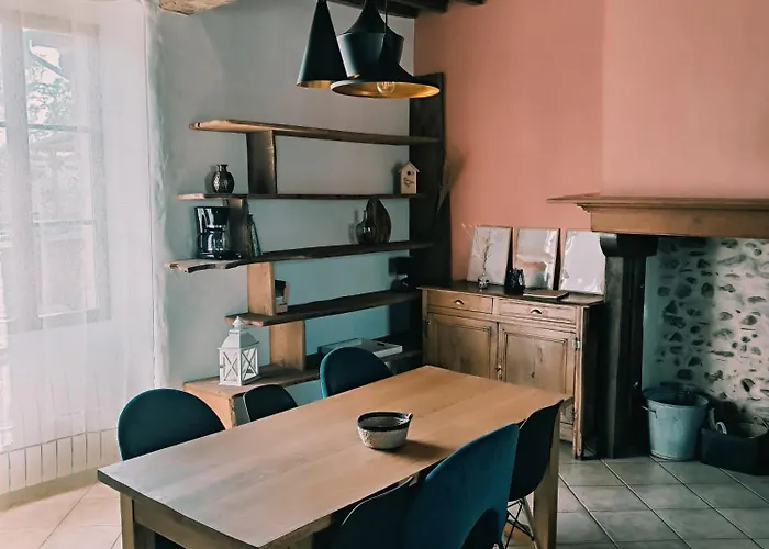 Dans Un Village Des Pyrénées